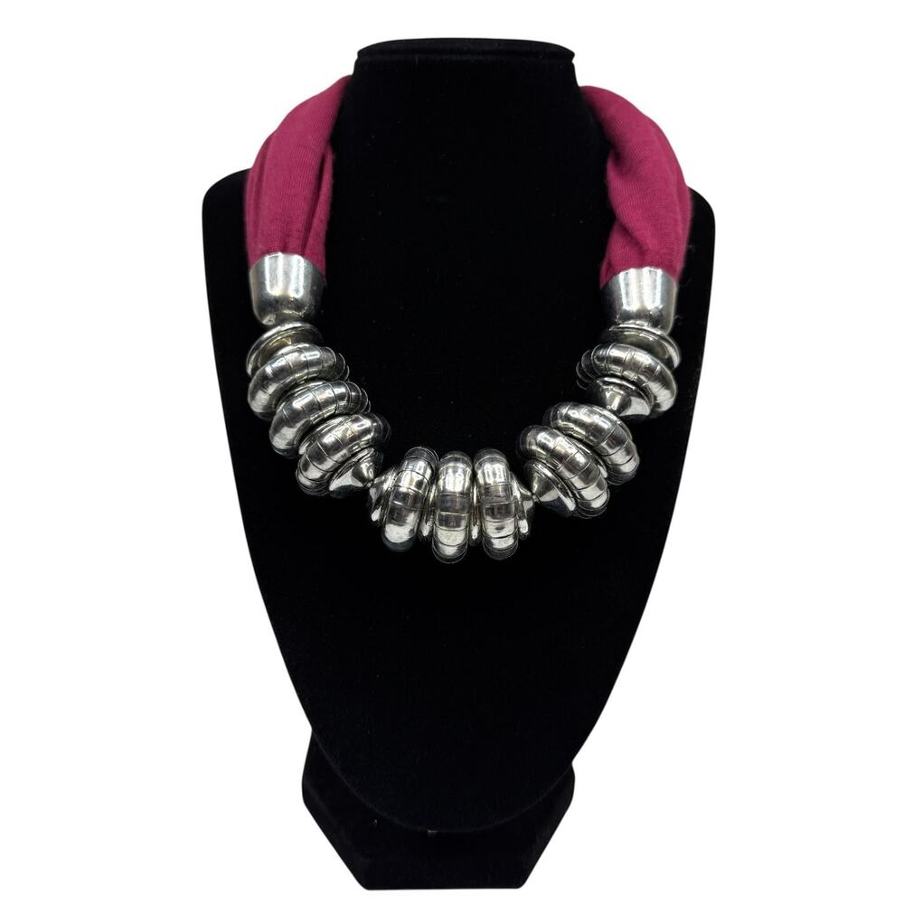 Chunky Statement Necklace Silver Tone Ribbed Beads Burgundy Fabric Collar 17 in